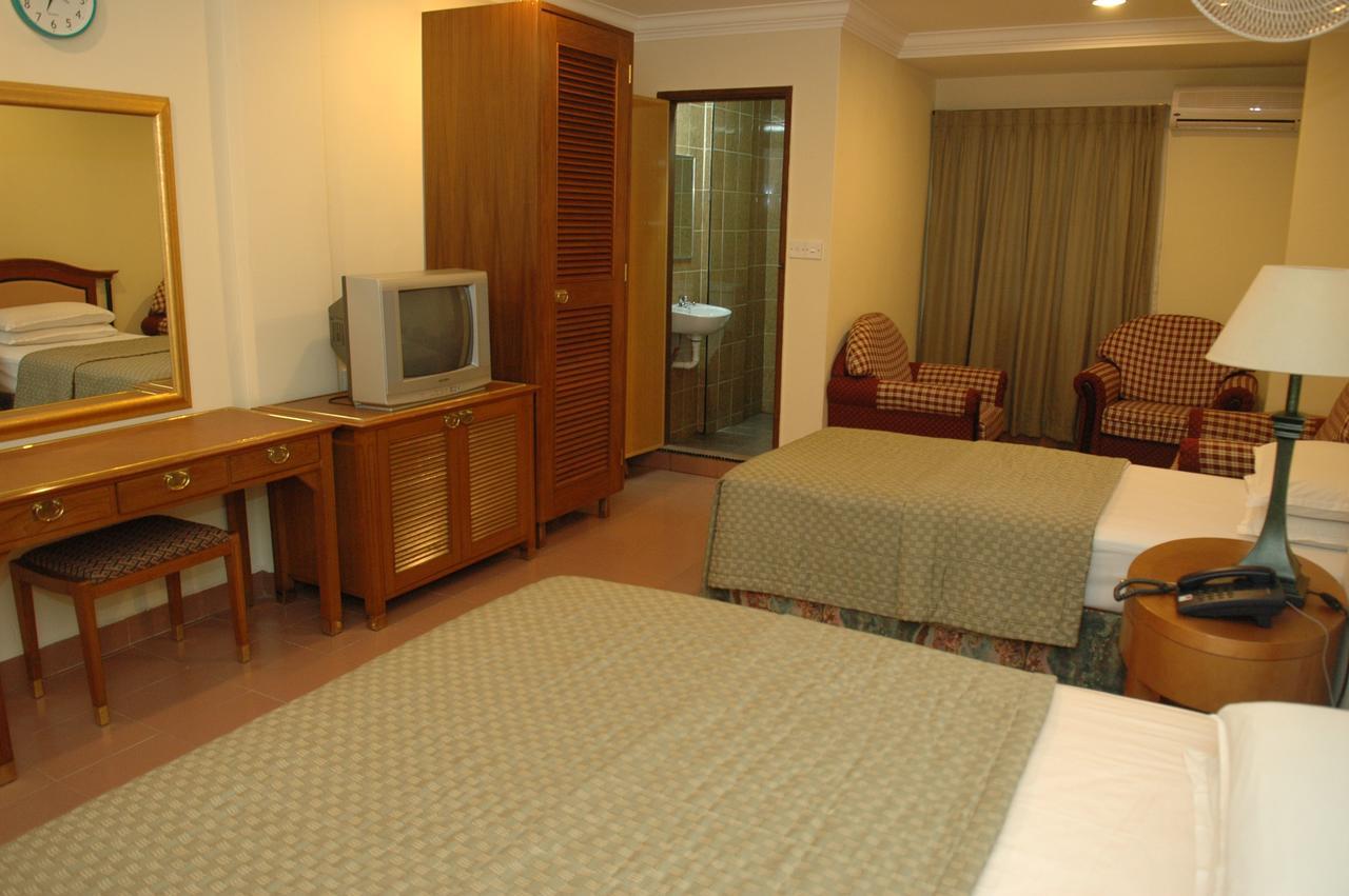 Lotus Family Hotel Medan Tuanku Kuala Lumpur Exterior photo