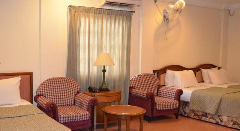 Lotus Family Hotel Medan Tuanku Kuala Lumpur Exterior photo