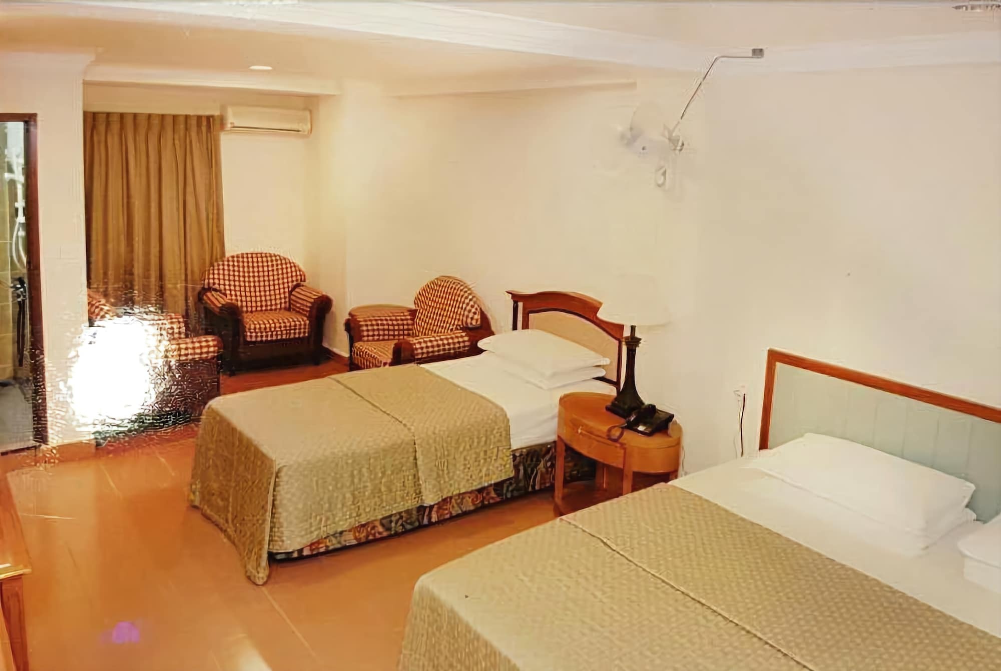 Lotus Family Hotel Medan Tuanku Kuala Lumpur Exterior photo